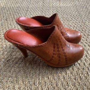 Vintage high heel leather clogs